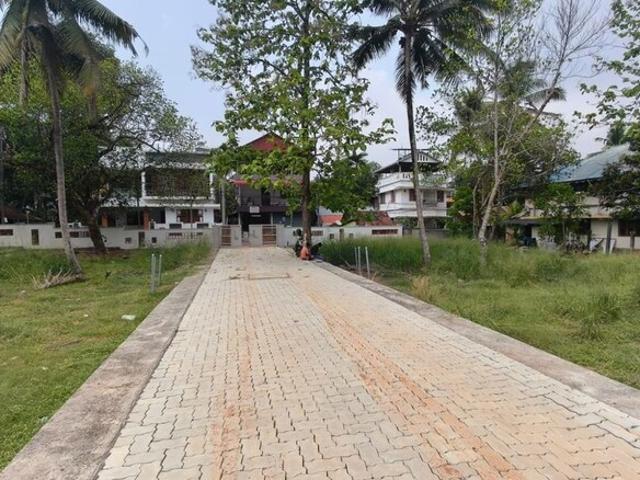Land for sale in Kochi, Kerala