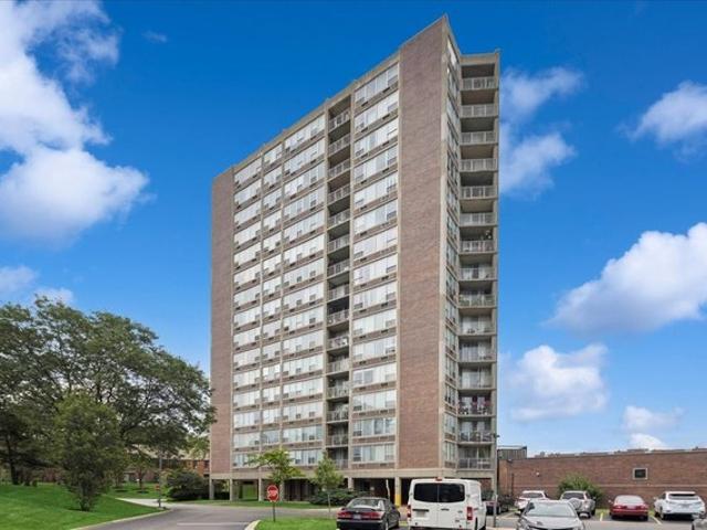 Condo for sale in Glenview, Illinois