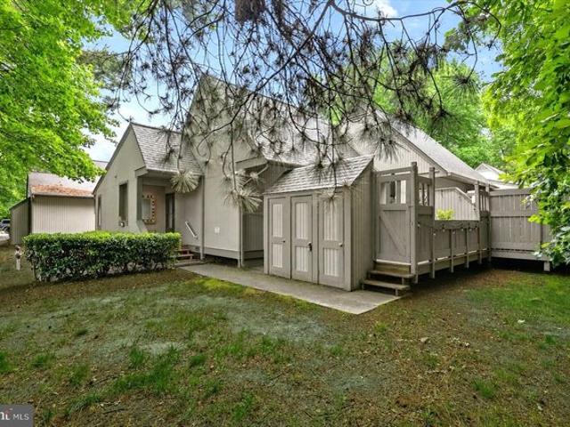 Condo for sale in Delaware