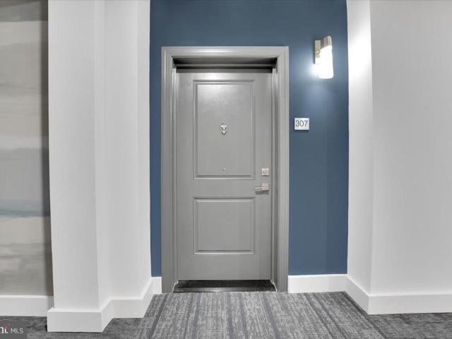 Condo for sale in Virginia