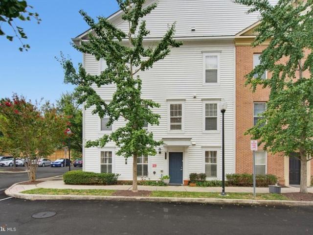 Condo for sale in Virginia