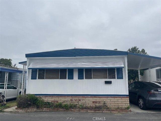 House for sale in Santa Ana, California
