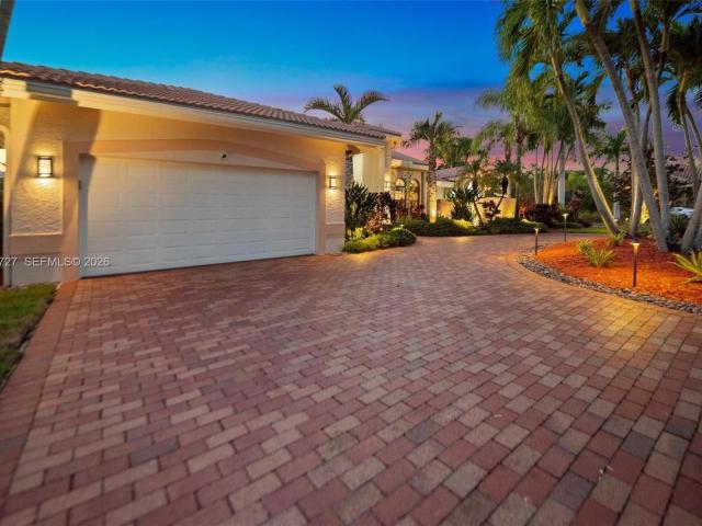 House for sale in Weston, Florida