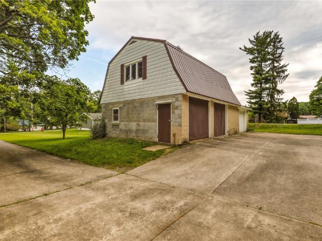House for sale in Mineral Point, Pennsylvania