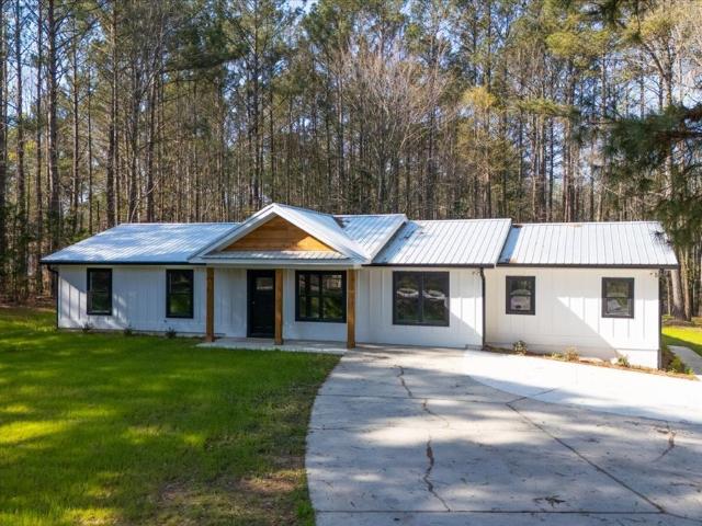 House for sale in Molena, Georgia