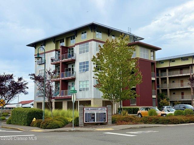 Condo for sale in Oregonia