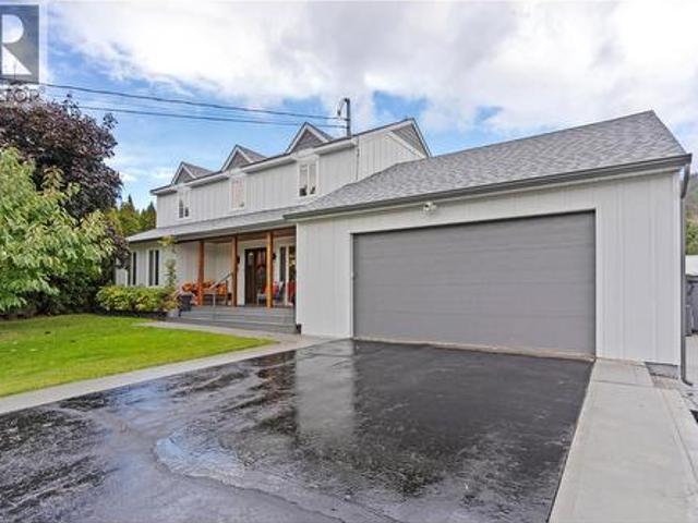 House for sale in Peachland, British Columbia