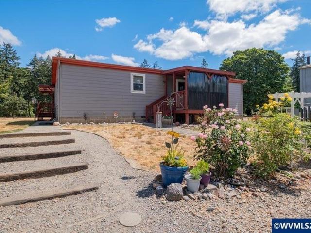 House for sale in Oregonia