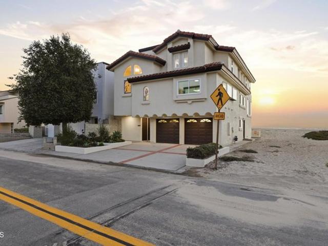 House for sale in Oxnard, California