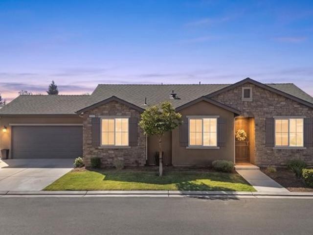 House for sale in Visalia, Tulare County
