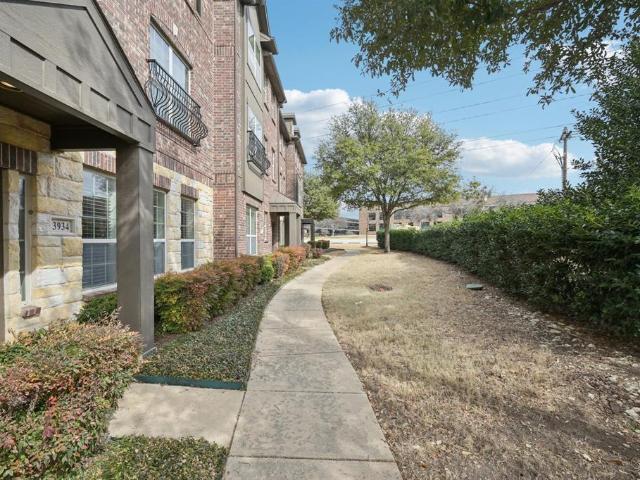 Townhouse for sale in Addison, Texas