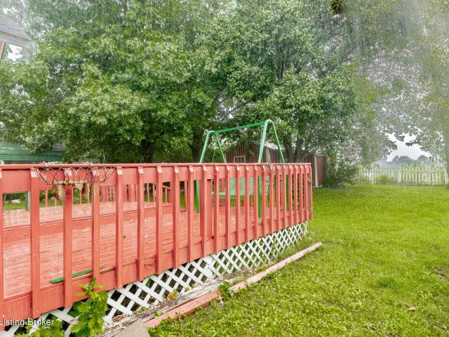 House for sale in Simpsonville, Kentucky