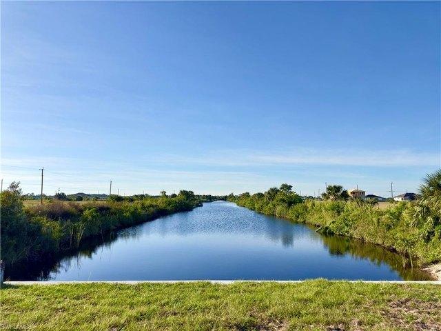Land for sale in Cape Coral, Florida