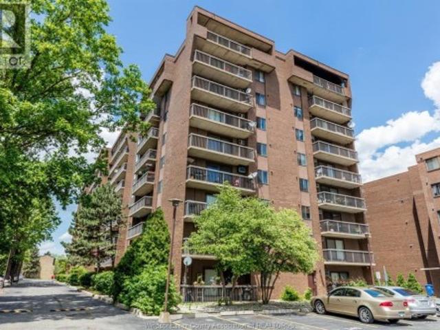 Condo for sale in East Windsor, Windsor