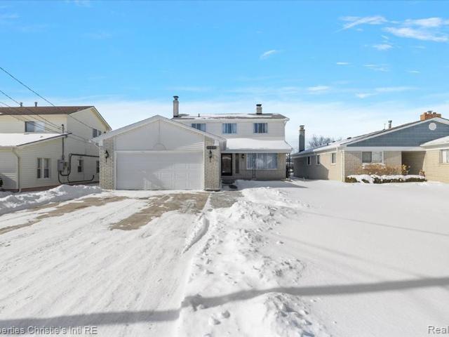 House for sale in Harrison Township, Michigan
