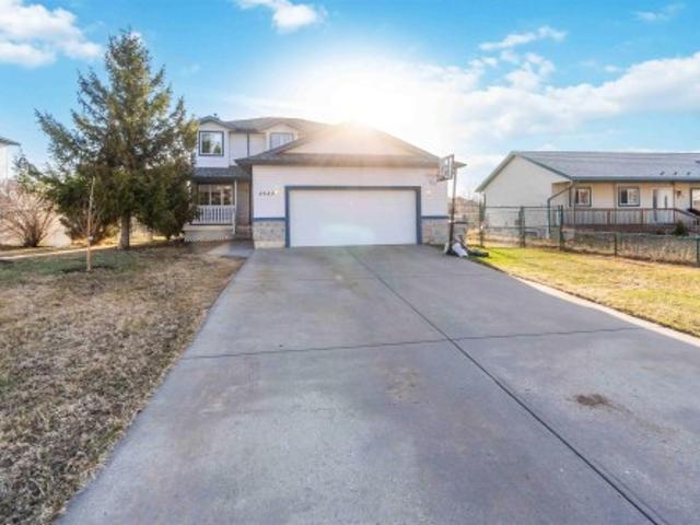 House for sale in Gibbons, Alberta