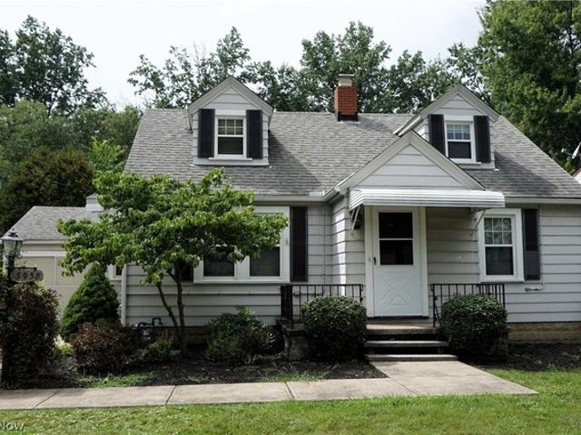 House for sale in Willoughby, Lake County