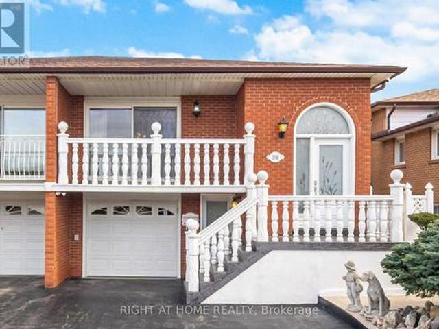 House for sale in Mississauga, Ontario