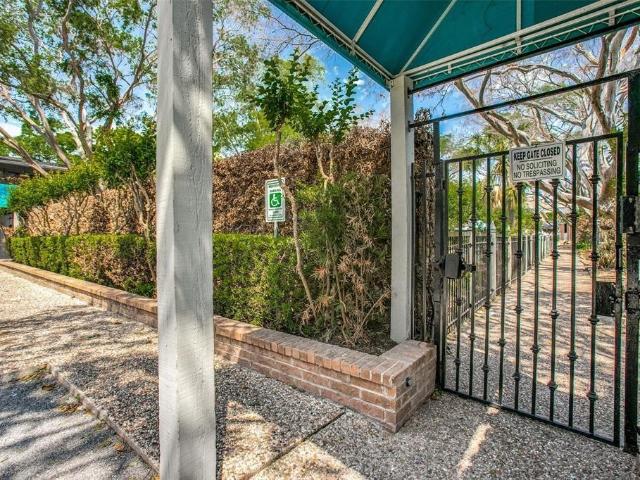 Condo for sale in Harris, Texas