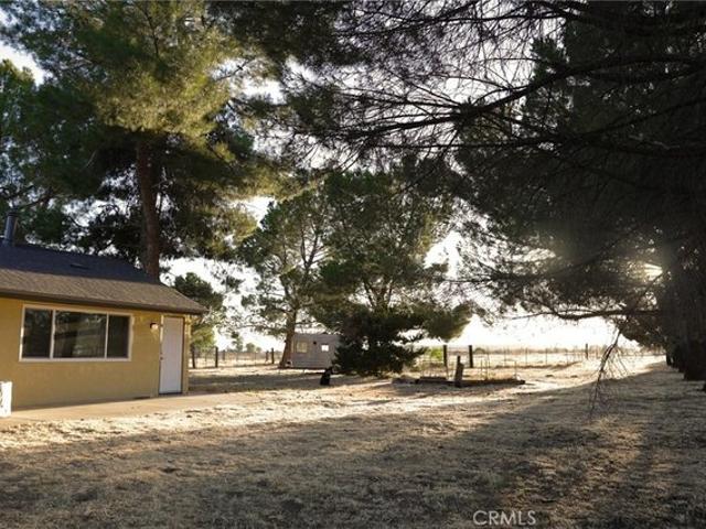 House for sale in Anza, California