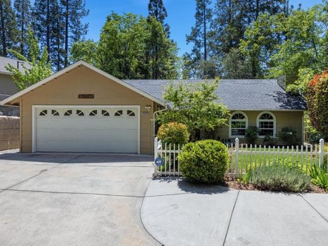 House for sale in Bass Lake, California