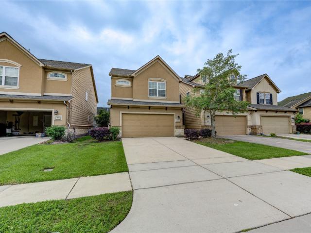 Townhouse for sale in Missouri City, Texas