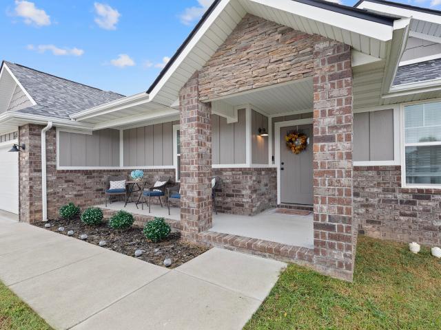 House for sale in White Oaks, Republic
