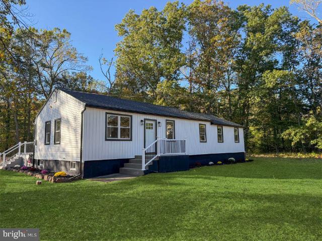 House for sale in Cream Ridge, New Jersey
