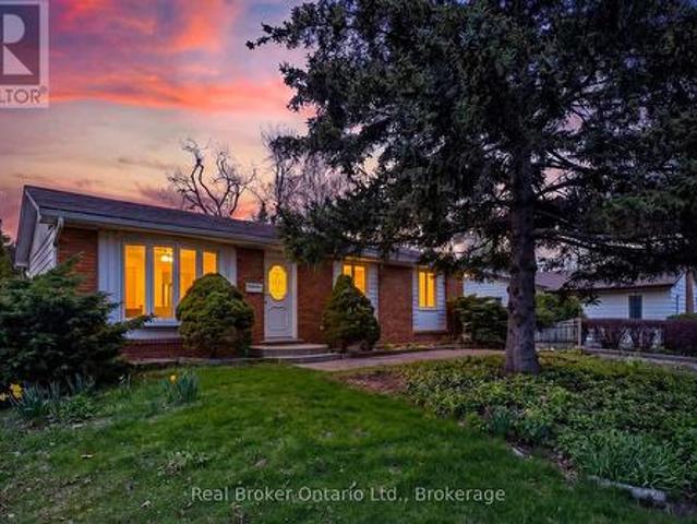 House for sale in Burlington, Ontario