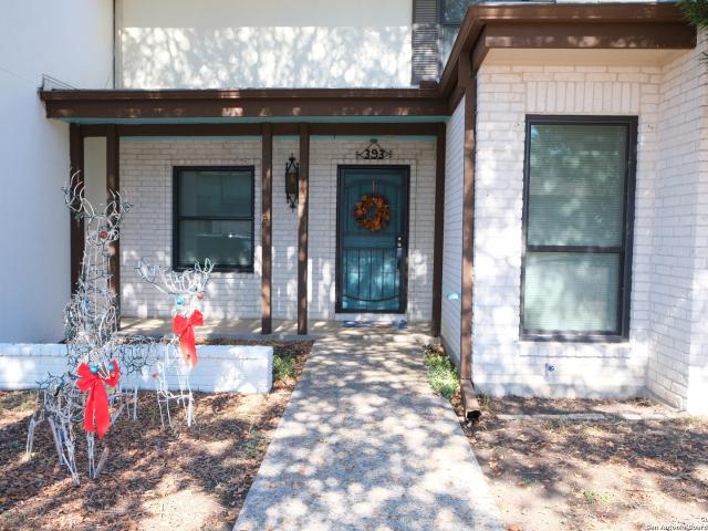 Townhouse for sale in Windcrest, Texas