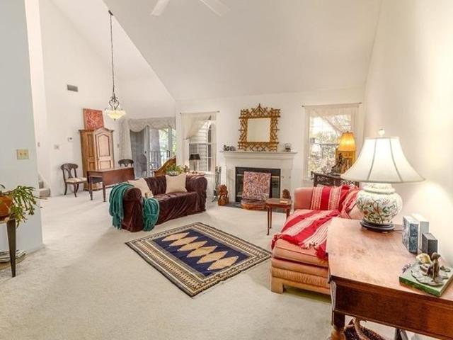 Townhouse for sale in Virginia