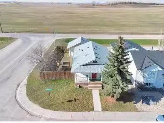 House for sale in Strathmore, Alberta