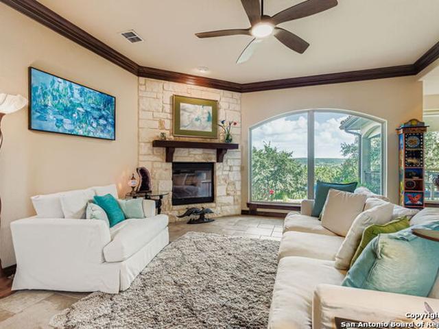House for sale in Canyon Lake