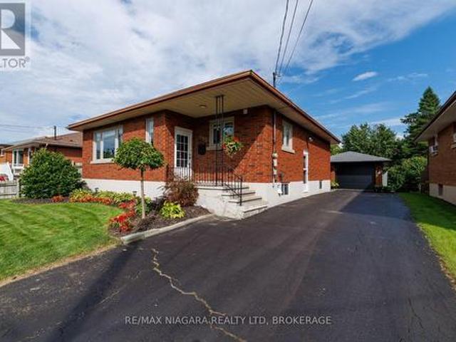 House for sale in Niagara, Ontario