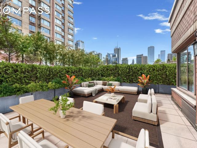 Condo for sale in Arverne, New York