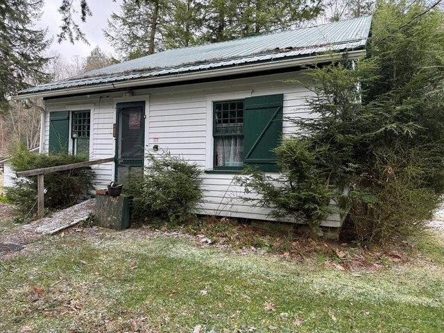 House for sale in Centerville, Pennsylvania