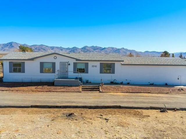 House for sale in Golden Valley