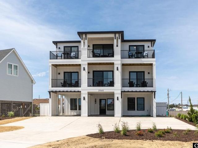 House for sale in Kitty Hawk, North Carolina