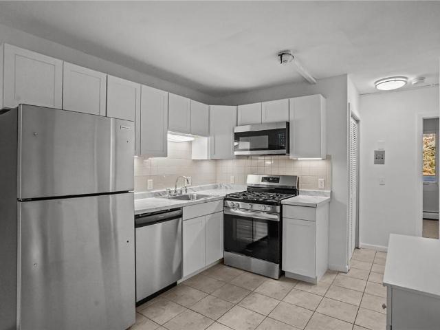Condo for sale in Warwick, Rhode Island
