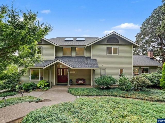 House for sale in Oregonia