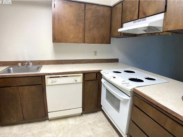 Townhouse for sale in Oregonia