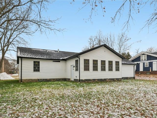 House for sale in Summit, Ohio
