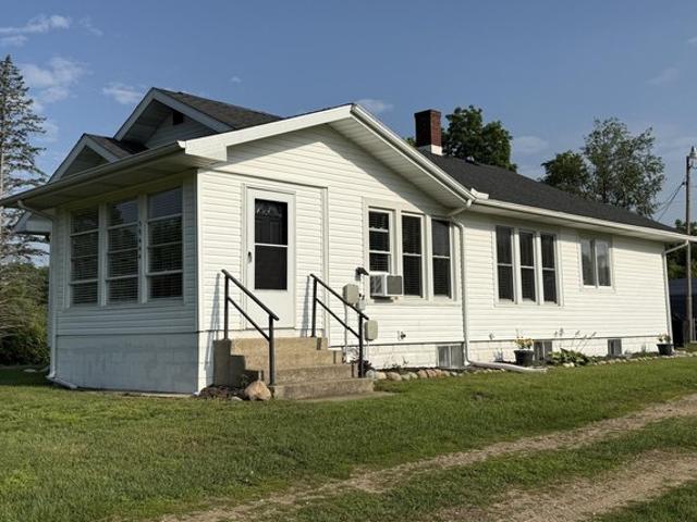 House for sale in Bloomingdale, Michigan