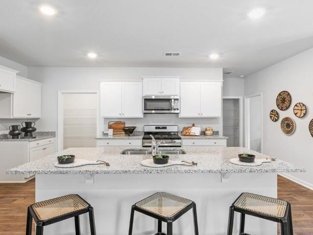 House for sale in Ravenel, South Carolina