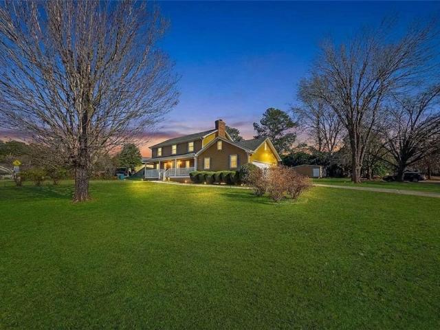 House for sale in Lilburn, Georgia