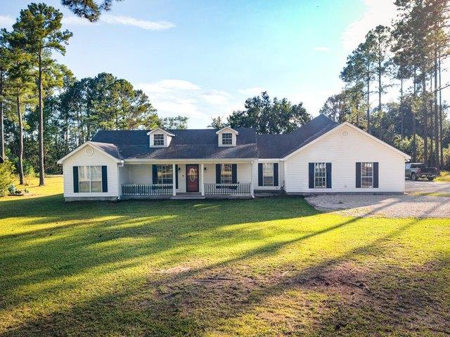 House for sale in Adel, Cook County