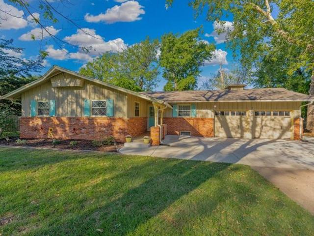 House for sale in Northwest Gardens, Wichita