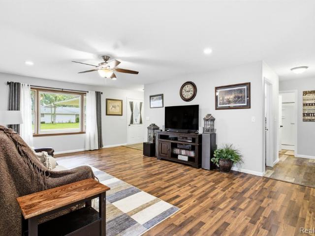Condo for sale in Fort Gratiot, Michigan