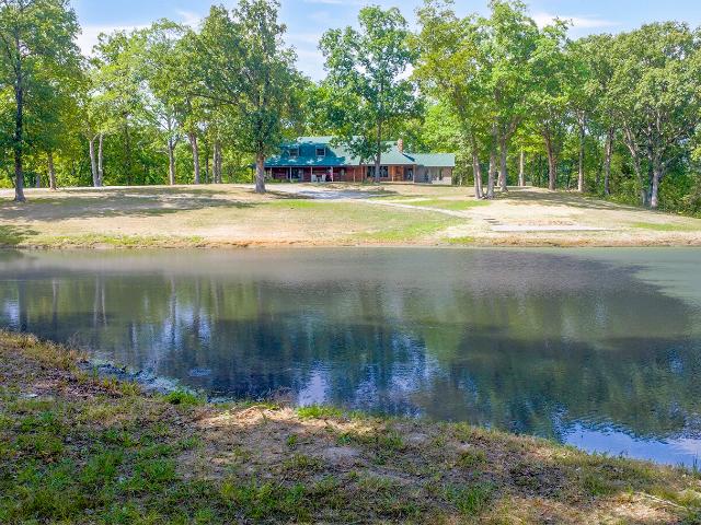 House for sale in Harrisburg, Missouri