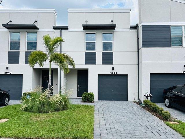 Townhouse for sale in Stuart, Florida